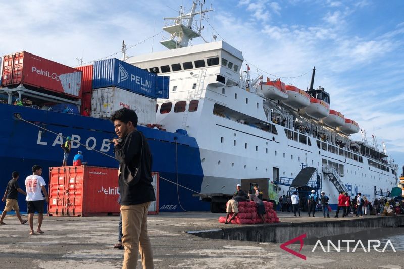 Pelni Ambon buka layanan pengiriman bantuan untuk korban gempa NTT