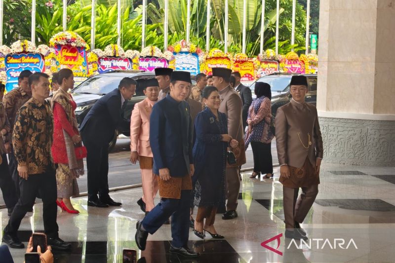 Gibran, Jokowi hingga Jusuf Kalla hadiri akad nikah Kasespri Prabowo