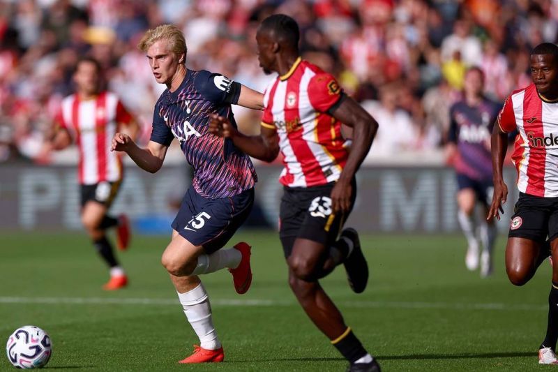 Tottenham Hotspur digasak Brentford 0-3