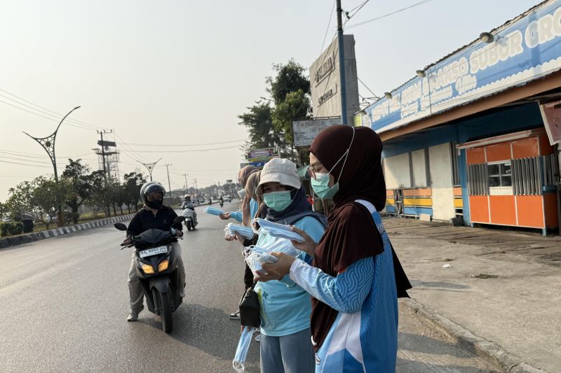 3 juta orang terpapar asap karhutla, Kemenkes imbau warga pakai masker