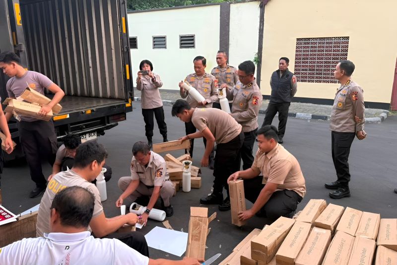 Pengungkapan narkotika permen, pembekuan rekening aktivis Pati sepekan