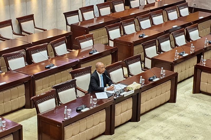 Sarjito siapkan 8 kebijakan strategis pengembangan bursa mineral