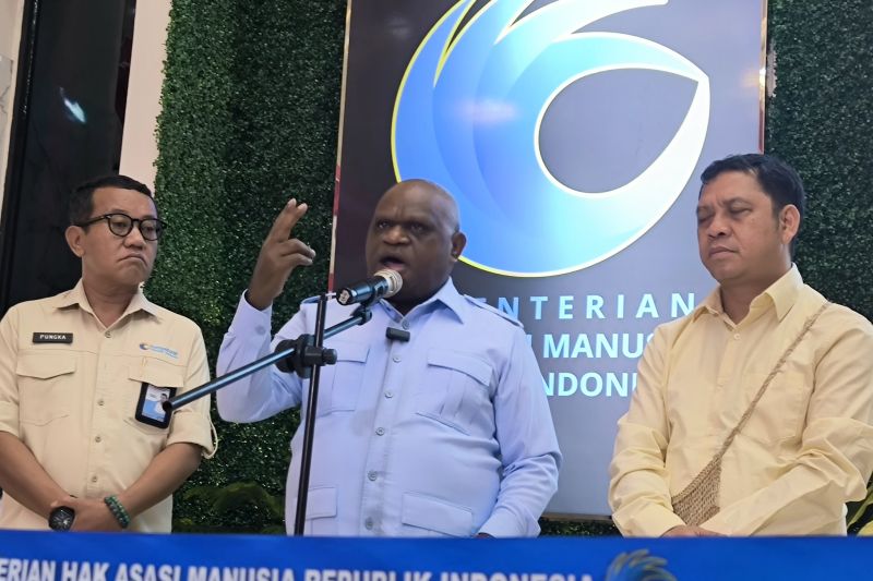 Menteri HAM dorong buku khusus HAM masuk sekolah