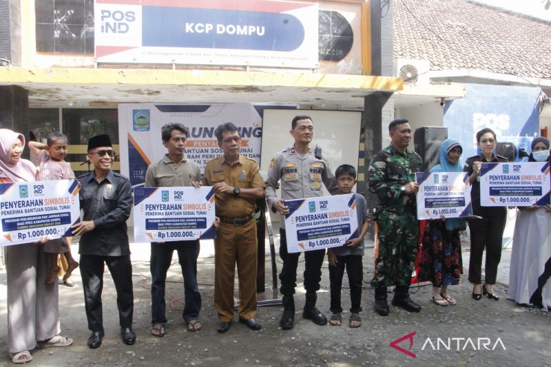 Pemkab Dompu menggandeng Kantor Pos salurkan BLT DBHCHT