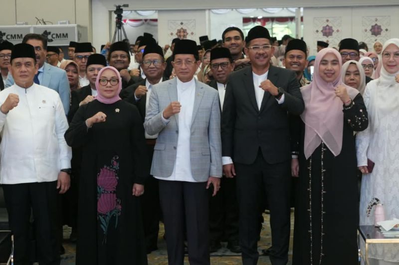 Menag: Jadikan asap karhutla sebagai musuh bersama