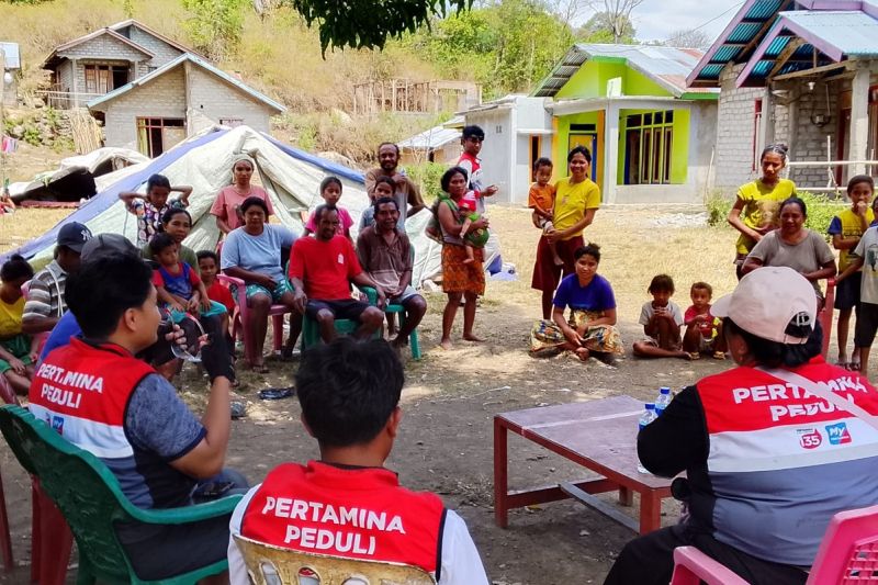 Pertamina salurkan makanan dan obat hingga pelosok di Manggarai NTT