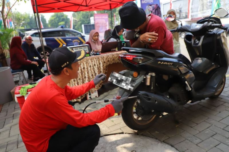 Pemkot Jaksel uji emisi motor-mobil, tekan polusi udara di Jakarta