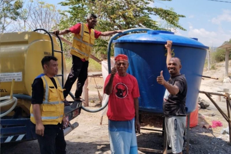Kementerian PU perkuat layanan air bersih untuk pengungsi Pulau Flores