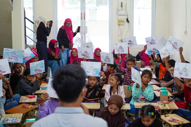 Pelindo kenalkan dunia maritim dan peduli lingkungan kepada anak