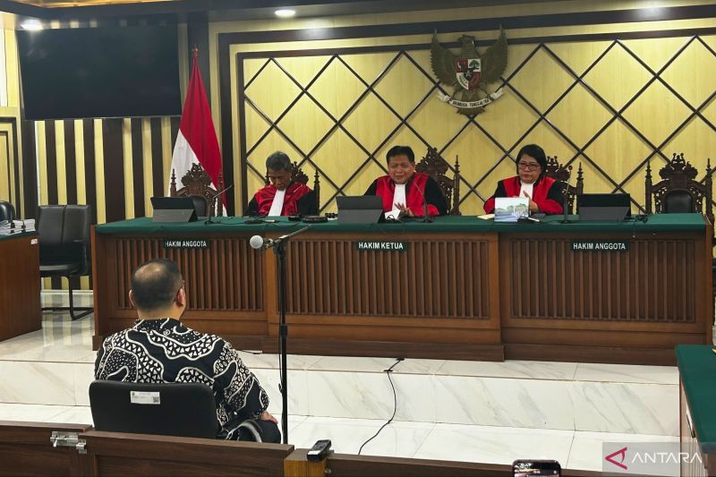 Vonis Ibrahim Arief diperberat jadi 5 tahun penjara di kasus "Chromebook"