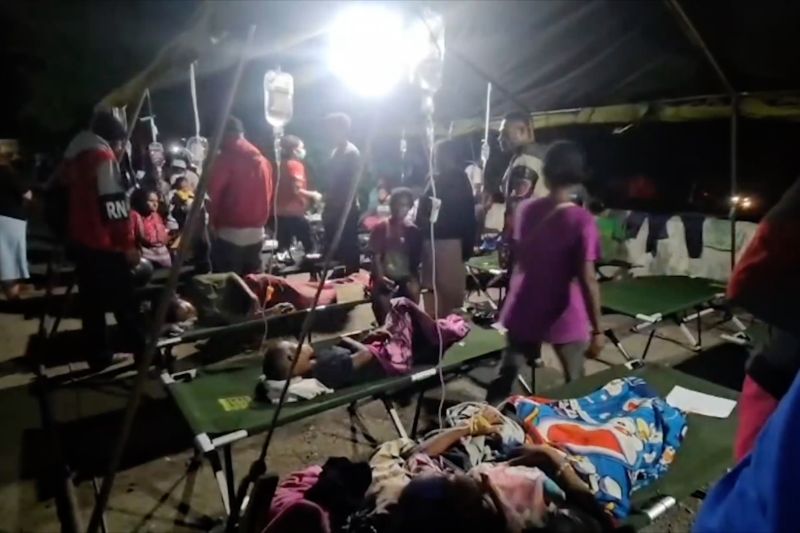 Menkes dan Kepala BGN tanggapi keracunan MBG di Jayapura dan Semarang