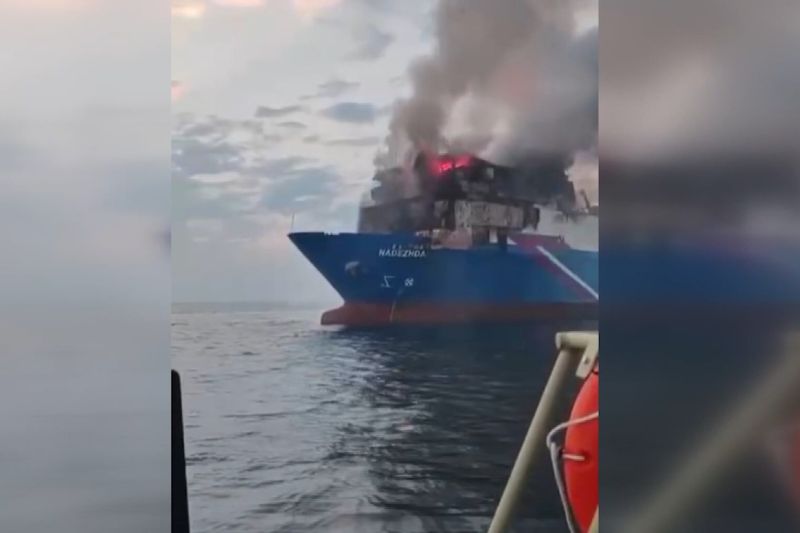 Empat awak terluka dalam serangan terhadap kapal di Laut Hitam