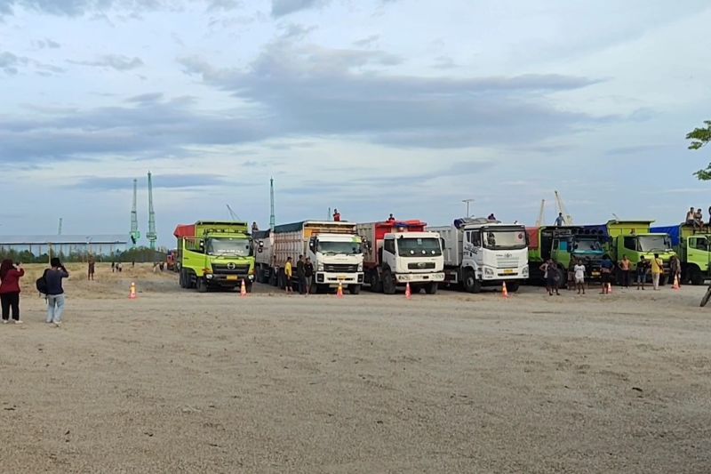 Polres Cilegon siapkan kantong parkir tertibkan truk tambang