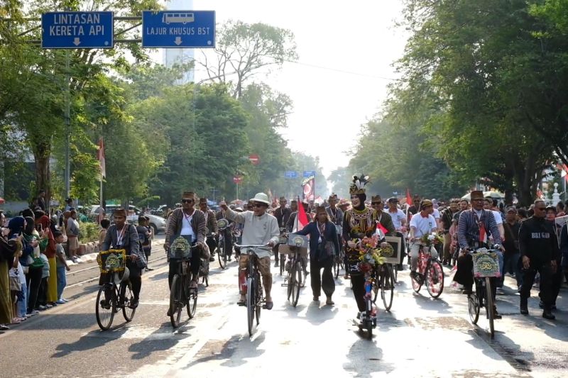 Pemkot galakkan kepedulian lingkungan lewat Pawai Pembangunan Solo