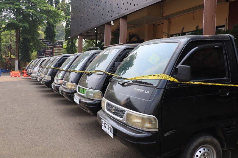 Polda Banten bongkar sindikat pencurian pikap, sita 11 mobil