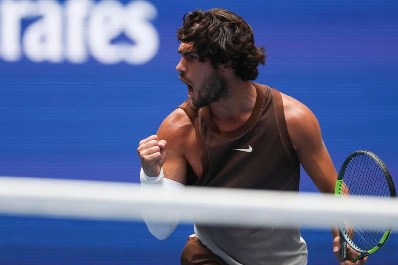 Alcaraz menang mudah pada laga pembukanya di US Open