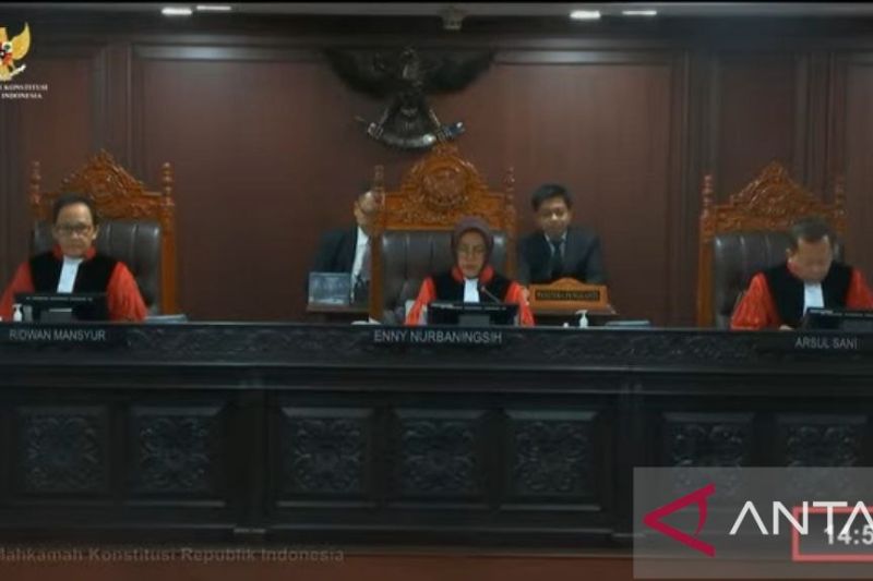 MK uji materiil KUHAP baru menyoal praperadilan