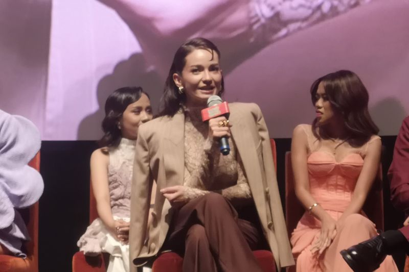 Enzy Storia ungkap bekalnya berperan di film "Agensi Rumah Tangga"