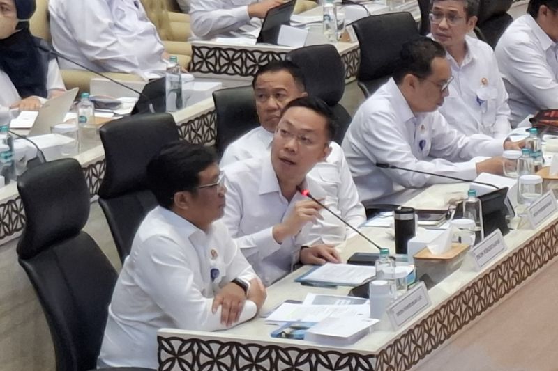 Kemenhub tambah Rp3,5 triliun anggaran 2027 untuk konektivitas KA