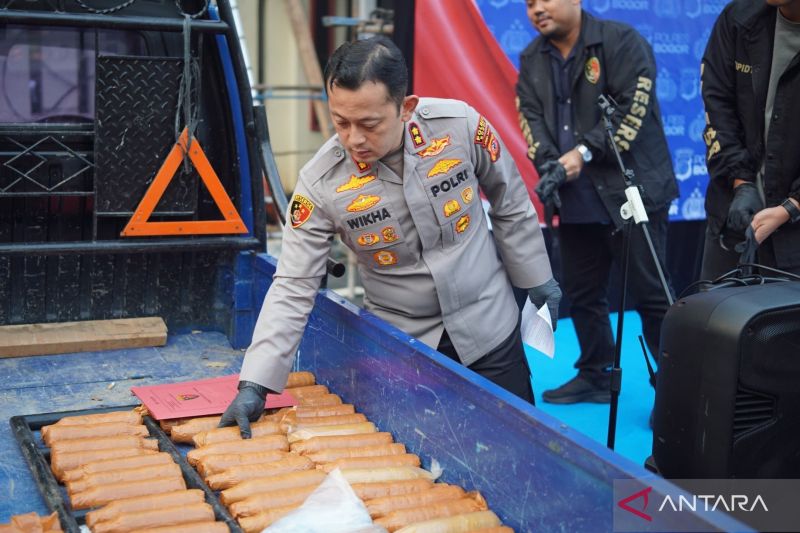 Hampir 1 ton merkuri pasok tambang ilegal diungkap polisi di Bogor
