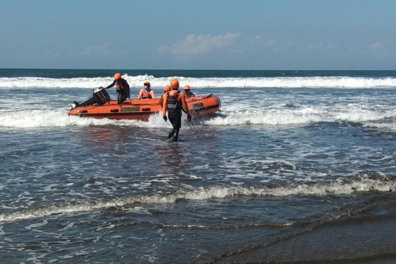 Basarnas temukan WNA Polandia yang hilang di Pantai Tembles Jembrana