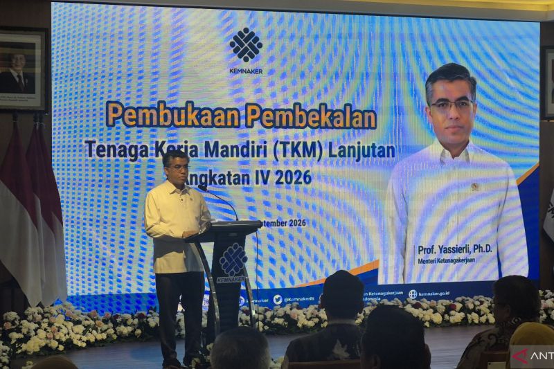 Kemnaker salurkan bantuan usaha kepada 9.000 tenaga kerja mandiri