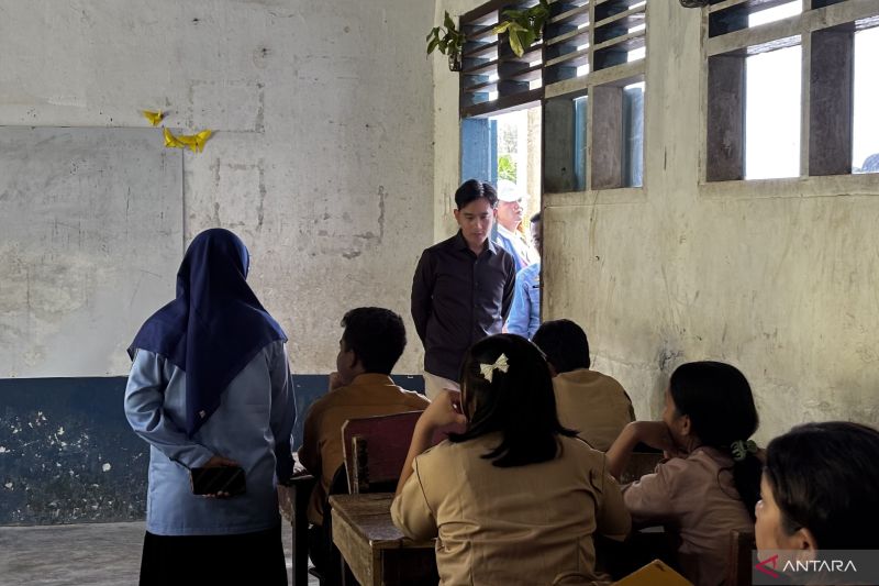 Wapres tinjau sekolah di Tapteng, pastikan percepatan perbaikan