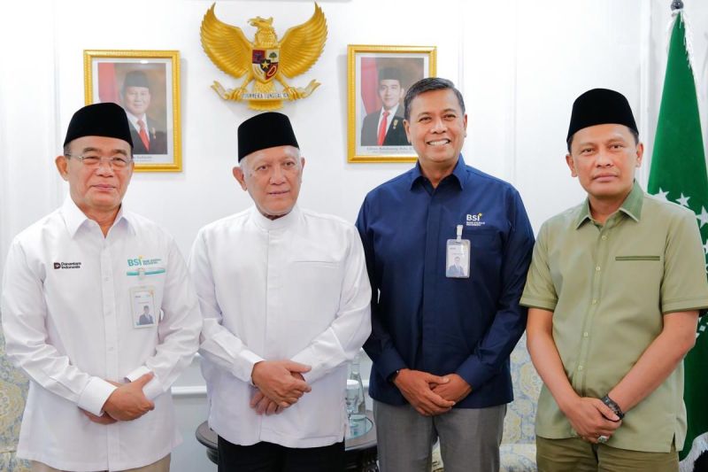 Jadi Tamu Pertama Ketum PBNU Gus Kikin, Komut dan Dirut BSI Sepakat Perkuat Kemandirian Ekonomi Umat