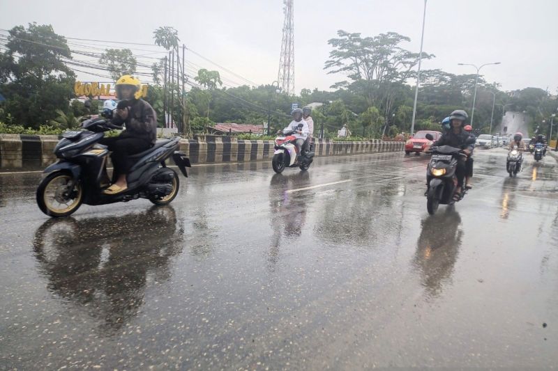 Balikpapan diguyur hujan merata setelah kemarau sejak Juli