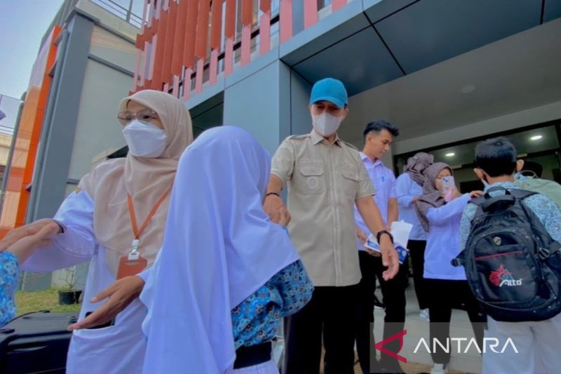 Siswa Bogor kembali PTM dengan batasi aktivitas di luar ruangan