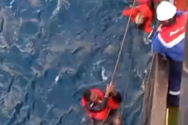 Kapal Pertamina selamatkan 16 korban KMP Virgo Transport 08 di Laut Jawa