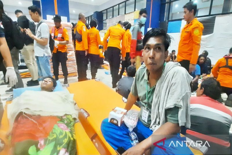 Selmbar kayu triplek selamatkan Riyanda (30) saat Kapal Virgo akan tenggelam