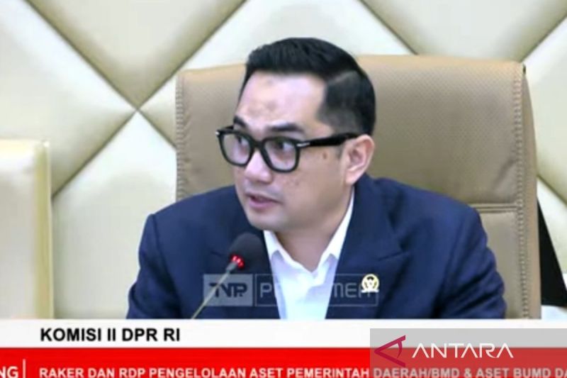 Tangkapan layar- Ketua Komisi II DPR RI Muhammad Rifqinizamy Karsayuda saat memimpin rapat di Jakarta, Selasa (15/9/2026). ANTARA/Khaerul Izan (M)