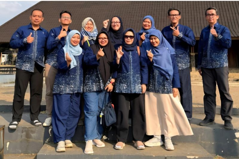 PNJ edukasi digitalisasi dan komunikasi pariwisata di Rancakalong Sumedang