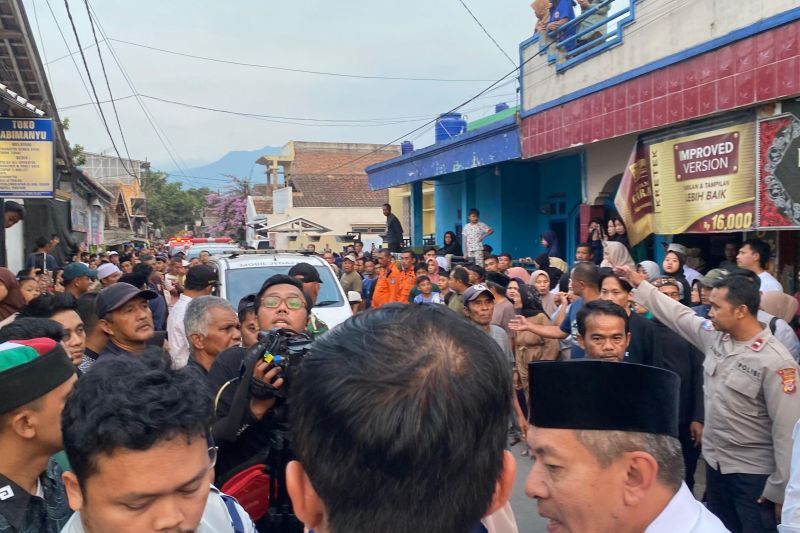 Dua jenazah korban kecelakaan KM Virgo asal Garut tiba di rumah duka, Ini kondisinya
