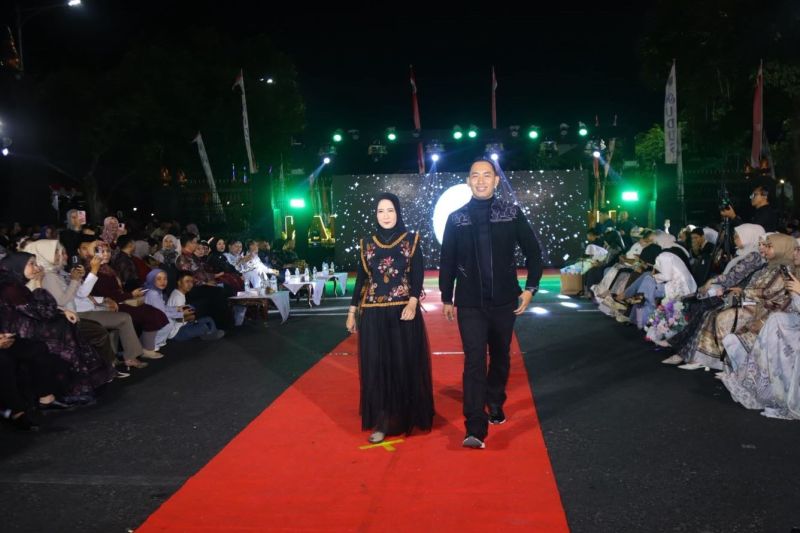 Pemkab Kudus promosikan produk fesyen lokal lewat "fashion show" ASN