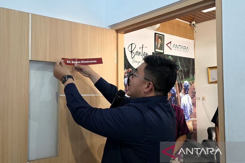 ANTARA dedikasikan ruang rapat kenang karya pewarta Bagus Khoirunas