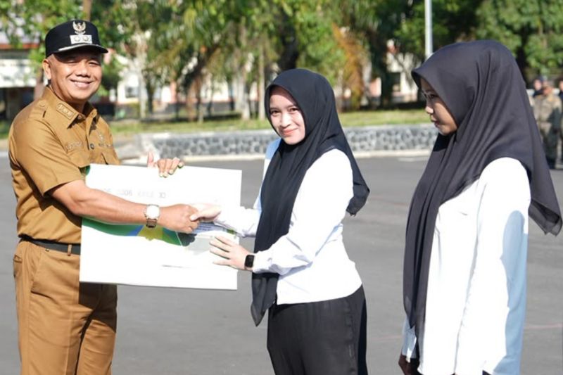 kemnaker-hampir-50-persen-lulusan-magang-nasional-2025-terserap-kerja