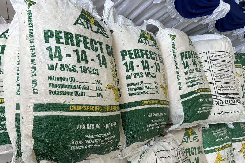 Sianida 3 ton diduga dipasok untuk tambang ilegal di tiga provinsi