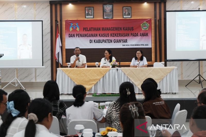 Pemkab Gianyar Bali bekali guru BK cegah kekerasan anak