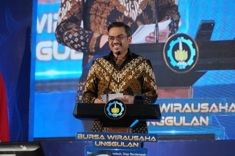 menteri-umkm-dorong-pelaku-usaha-naik-kelas-dan-mandiri