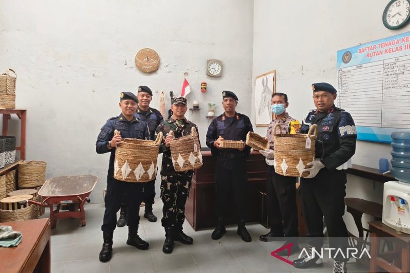 Rutan Wates beri pelatihan pembuatan kerajinan bagi warga binaan