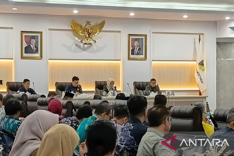 kementerian-esdm-pastikan-elektrifikasi-rumah-tangga-tuntas-tahun-2029