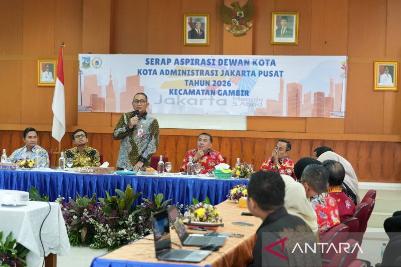 Wali Kota Jakpus minta jajaran buka ruang konsultasi dengan warga