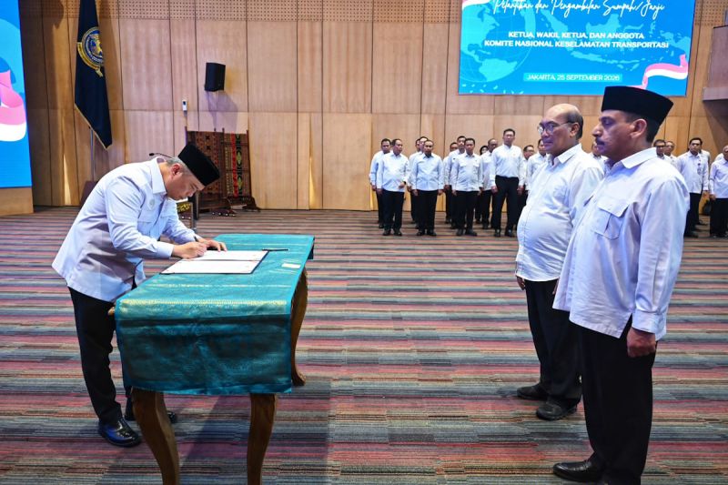Menhub minta Ketua KNKT baru perkuat keselamatan transportasi nasional