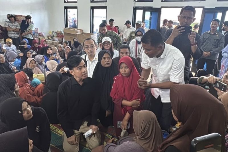 Wapres temui pengungsi banjir Solok pastikan kebutuhan warga terpenuhi