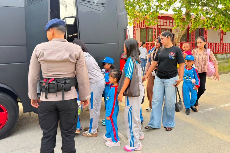 Satbrimob Polda Kaltara fasilitasi bus gratis perjalanan edukatif