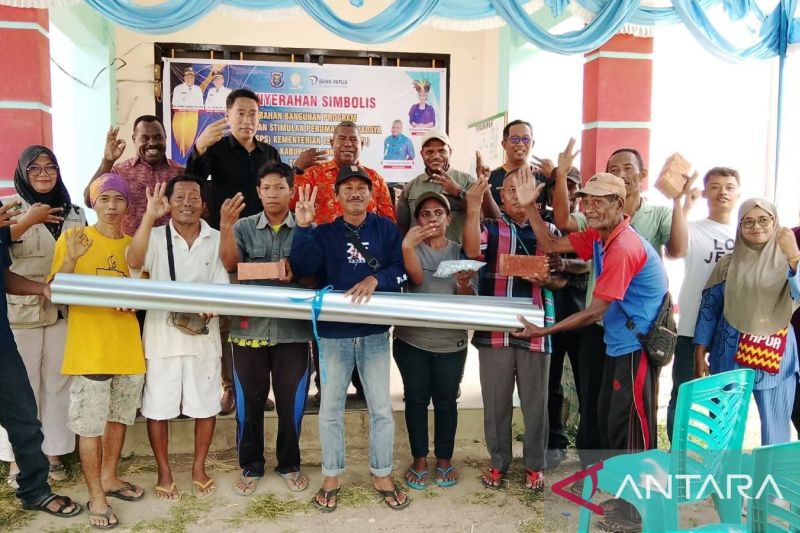 Pemkab Sorong salurkan bantuan perumahan kepada 500 OAP