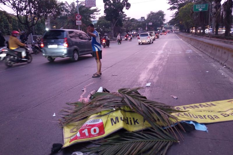 Pengendara motor tewas terlindas truk di Daan Mogot Jakbar