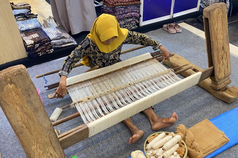 bi-indonesia-berpeluang-jadi-pemasok-produk-syariah-global